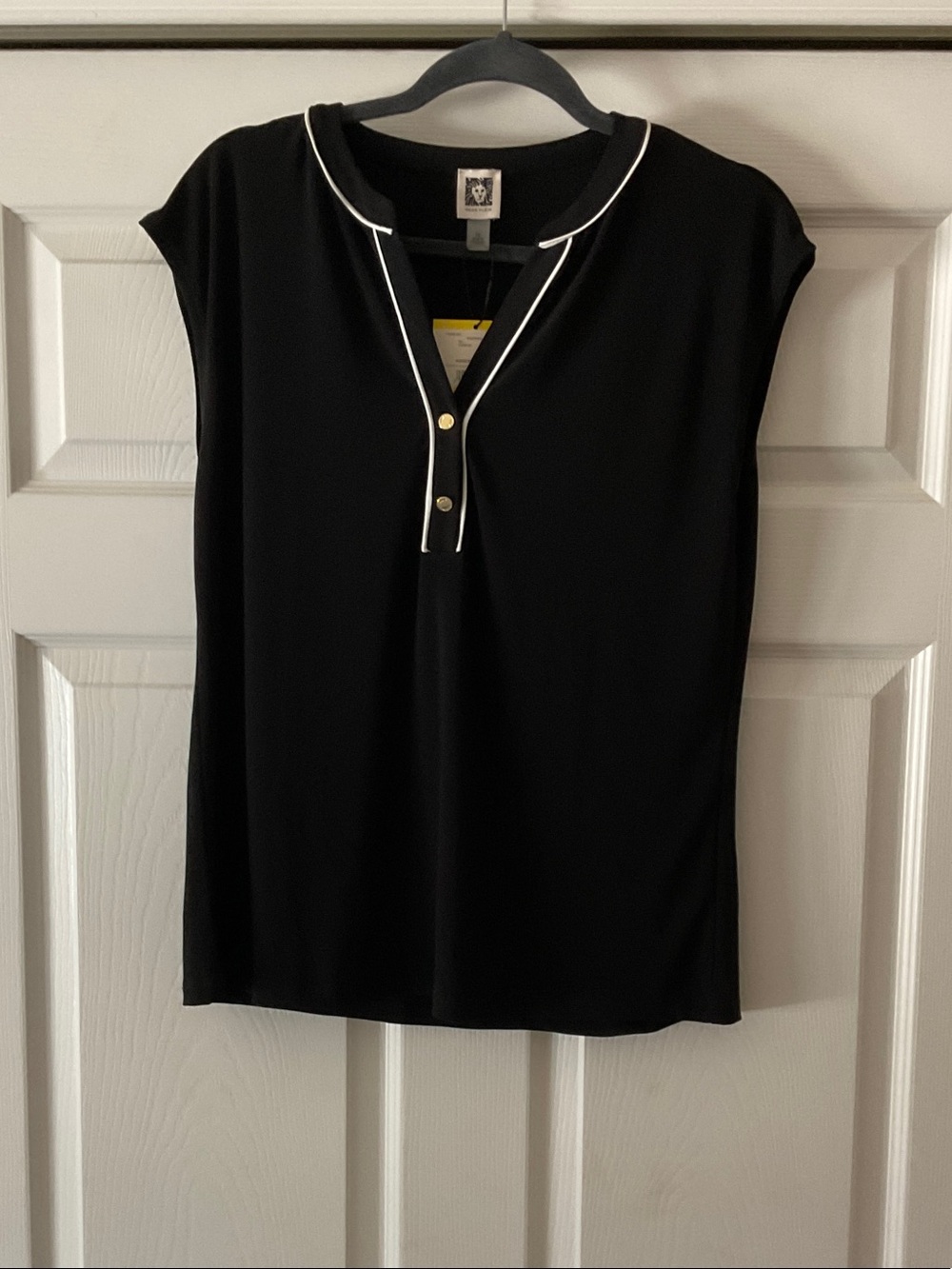 Ann Taylor Black Top New With Tags